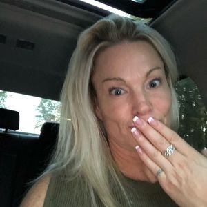 Meet your Posher, Andrea